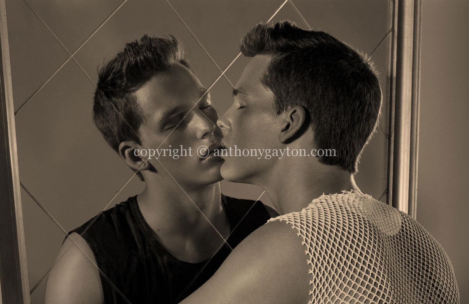 Mirror_Mirror_03_Copyright_Anthony_Gayton